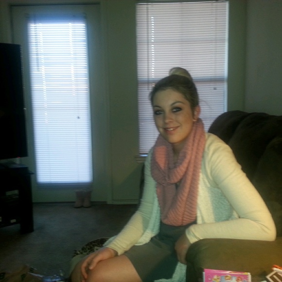 Meet your Posher, Kaylee - Picture 4 of 8